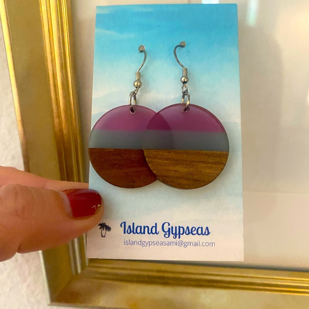Light weight wood earrings.